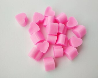 Bag of 40 wax melts heart shaped, Tinny pink hearts highly scented, Valentines Day gift idea, Vegan and cruelty free, Birthday gift for wife