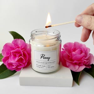 Peony soy candle, Handmade with natural wax, Relaxing floral candle, Cute Mothers Day gift, Romantic scented, Minimalist soy candle