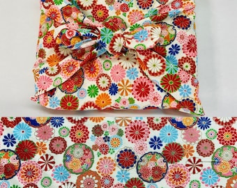 Furoshiki in Japanese printed cotton, small multicolored flower pattern, white background, several sizes