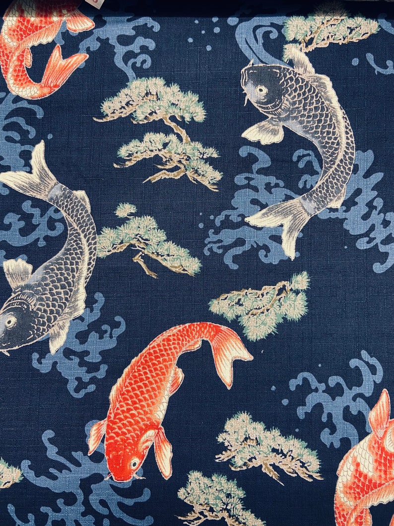 Furoshiki mit japanischem Karpfen/KoÏ-Muster aus bedruckter Baumwolle in zwei Farben, marineblauer Hintergrund, verschiedene Größen Bild 2