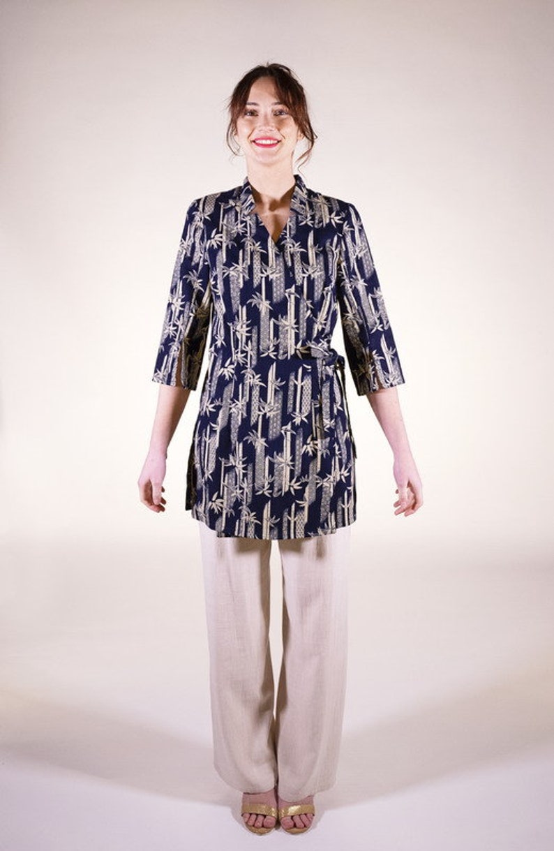 Double-breasted cotton tunic with Japanese print, bamboo pattern, navy blue background image 3