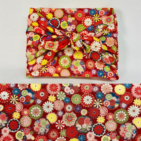 Furoshiki in Japanese printed cotton with small multicolored flower pattern, red background, several sizes