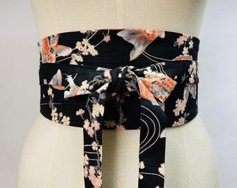 Cinturón Obi reversible y ajustable de algodón estampado japonés Koi/Carpa y estampado de cerezas cintura alta negra y lisa roja o negra