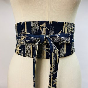 Reversible and adjustable Obi belt in Japanese printed cotton, bamboo pattern, navy blue background and plain navy blue, high waist