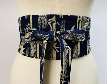 Ceinture Obi réversible et réglable en coton imprimé japonais motif bambou  fond bleu marine et uni bleu marine taille haute