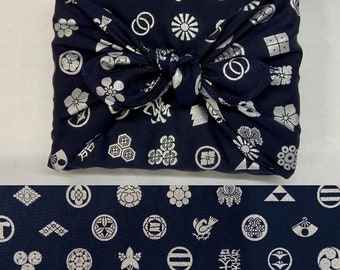 Furoshiki in cotone stampato giapponese modello Wagara su fondo blu navy argento, diverse misure