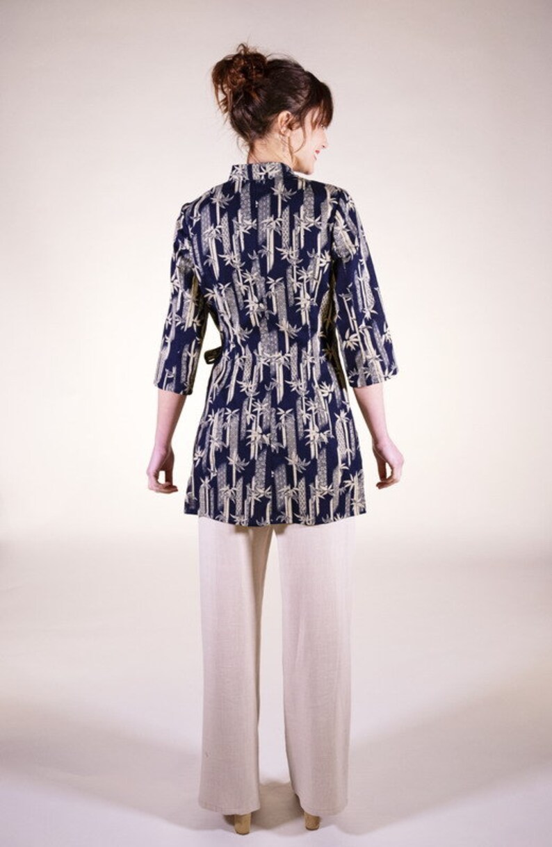 Double-breasted cotton tunic with Japanese print, bamboo pattern, navy blue background image 4