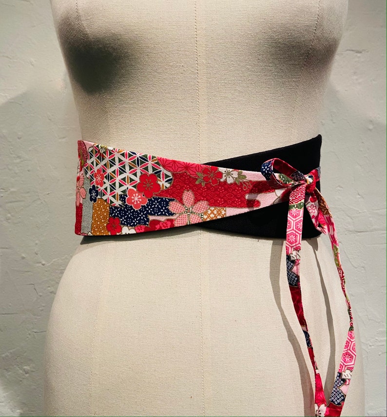 Reversible Japanese printed cotton belt in red/pink and plain black cotton for high waisted women image 1