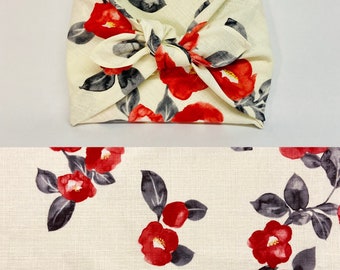 Furoshiki en coton imprimé japonais motif Tsubaki/Camélia rouge fond écru en  plusieurs tailles