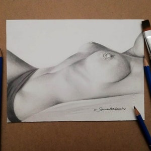 Aangepast naaktportret van foto, aangepaste naaktkunsttekening, foto vrouw om te tekenen, potloodtekening van foto, aangepaste naaktpotloodtekening van foto afbeelding 3