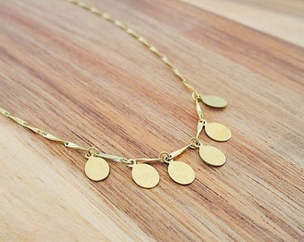 Collier laiton doré à cumuler style bohème minimaliste laiton brut Collier Isadora par Adèle et Louise