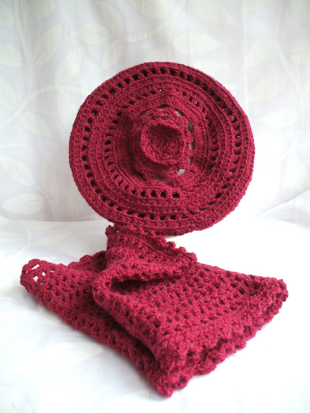 Crocheted Beret Color Ruby and Matching Snood - Etsy