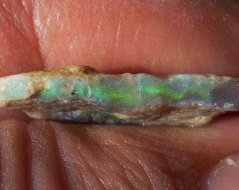 Opal, raw and natural gemstones, 12 carats, for jewelry making, collection or lithotherapy