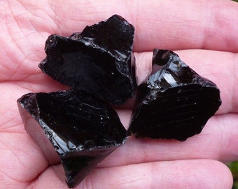 Obsidienne, pierres brutes et naturelles, 37 g , pour fabrication bijoux, lithothérapie ou colletion