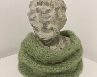 Tour de cou, snood vert, crochet, mohair et soie