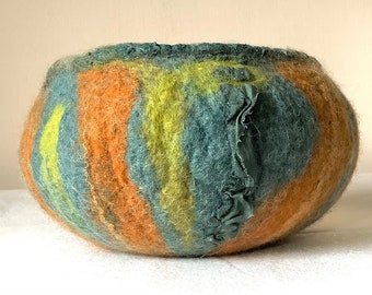 Keepsake bowl ‘Amber Earth’ in Merino fibres with silk embellishments; trending interior decor colours of Amber, Teal and Olive accents.