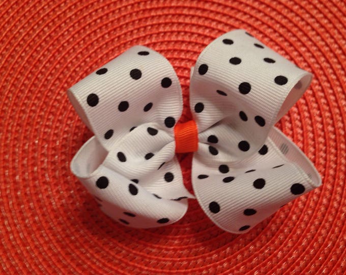 Black & White Polka Dot Nouveau Bow Leash main image 1