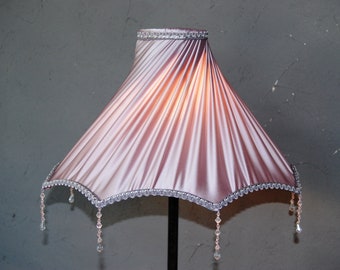 Lampe rose plissé viennois