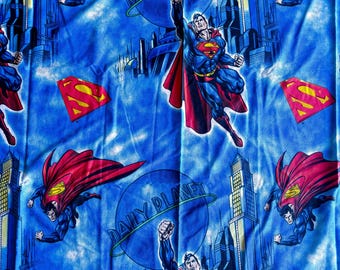 Sábana plana vintage de Superman, tamaño individual/doble, tela de cama de DC Comics, sábana gráfica azul de superhéroe retro de 92 x 63 pulgadas.