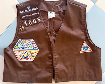 Vintage 1990s Girl Scouts Brownie Vest, Michigan Metro Patches, Youth Medium Uniform