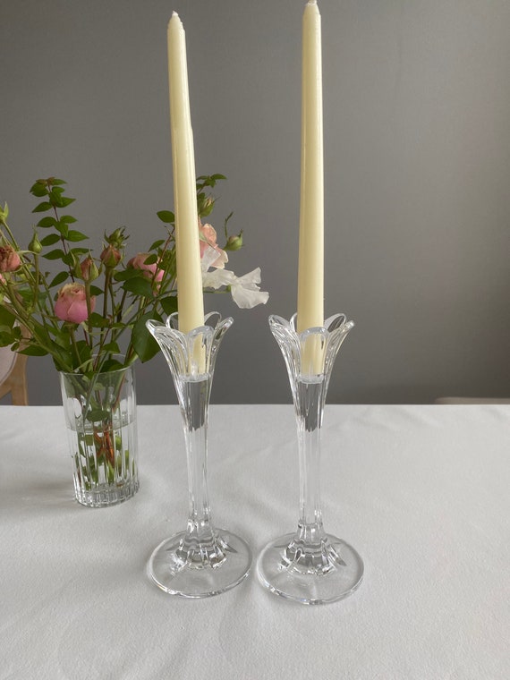 ヴィンテージクリスタルキャンドルホルダー：2個セット、高さ9.5インチ