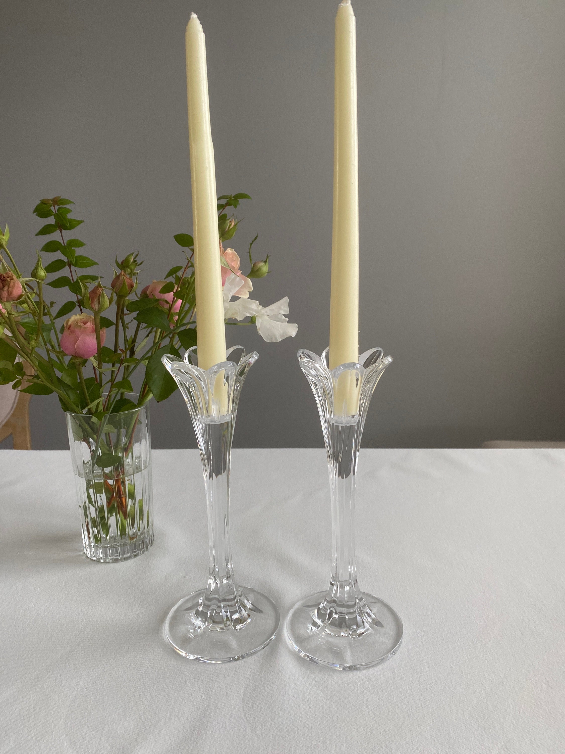 ヴィンテージクリスタルキャンドルホルダー：2個セット、高さ9.5インチ