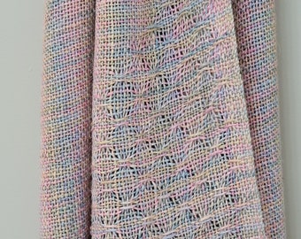 Flyss and Lace Shawl Rigid Heddle Pattern