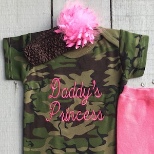 Camo Baby Clothes, Baby Camo Outfit, Baby Girl Clothes, Daddy's Princess, Embroidered Bodysuit, Hair Accessories,  Baby Shower Gift