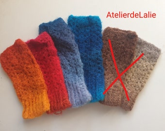 Handmade mittens in very soft acrylic gradient wool / Color of your choice