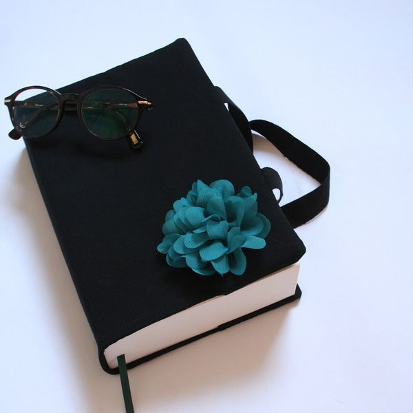 Couvre livres pour grands livres en tissu noir et fleur en mousseline de soie