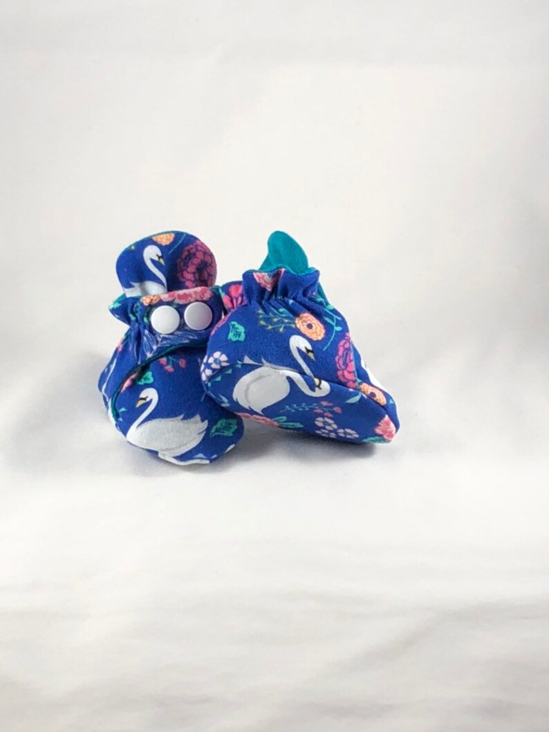 shower gift stay-on booties crib shoes Baby Booties: Swans baby booty baby shoes baby slippers cotton new baby