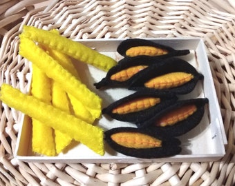 Moules frites en feutrine ,dinette