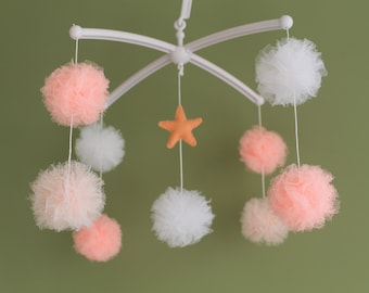 mobile musical pompons tulle
