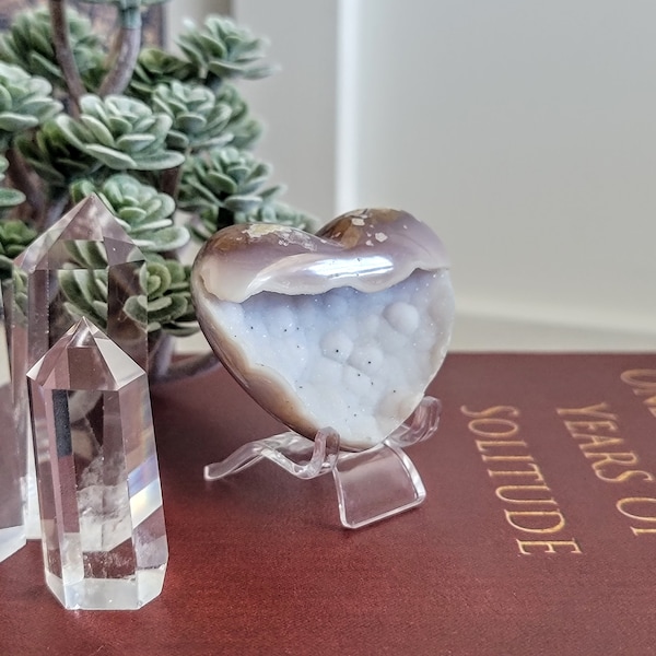 Extra Small Acrylic Prong Heart Slab Mineral Specimen Holder Stand