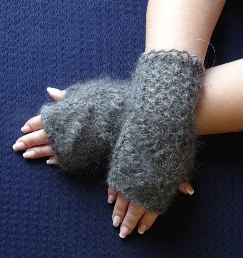 перчатки без пальцев вайлдберриз. перчатки кошачьи лапки без пальцев.