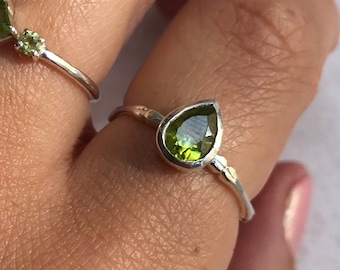 Peridot Teardrop Sterling Silver Ring • 925 Simple Pear Shaped Gemstone