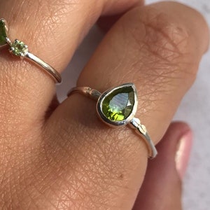 Peridot Teardrop Sterling Silver Ring • 925 Simple Pear Shaped Gemstone