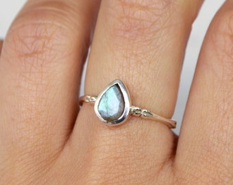 Labradorite Teardrop Sterling Silver Ring • 925 Simple Pear Shaped Gemstone