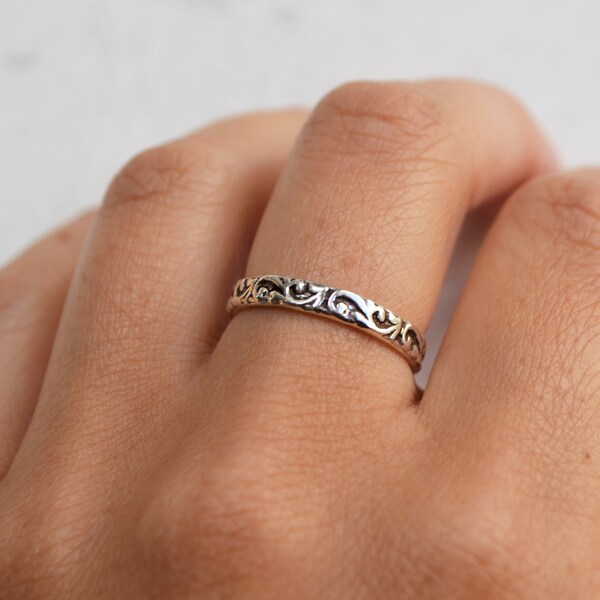 925 Silver Simple Engraved Thin Ring main image 1