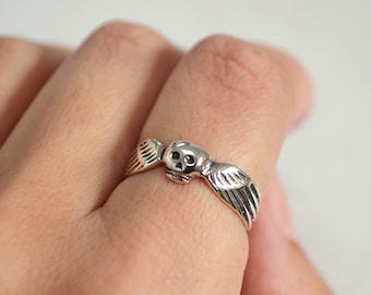 Anillo de calavera alada • Plata de ley 925 • Unisex para hombre y mujer • Alas de ángel estilo punk gótico