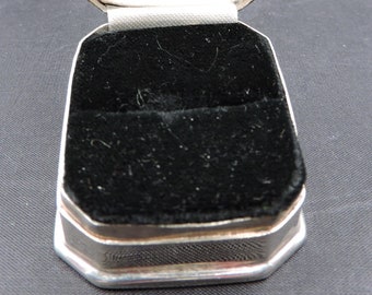 Sterling 925 Single Ring Box Rectangle Velvet Ring Placement Ottawa Jeweler Geoff Nettleton Great Pre Owned Condition