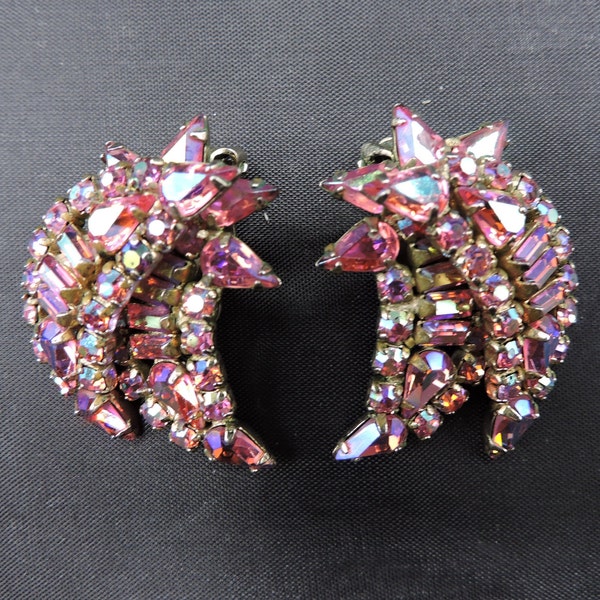 Sherman Pink Star Burst Swarovski Crystals Clip On Earring Set Swarovski Crystal Vintage Canadian Collectable Gustave Sherman Jewelry