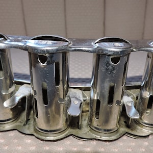 Distributeur de pièces de monnaie de 4 barils fabriqué au japon monnayeur conducteur de bus chef d'orchestre vendeur ambulant distributeur de pièces de monnaie mécanique vendeur de jeux
