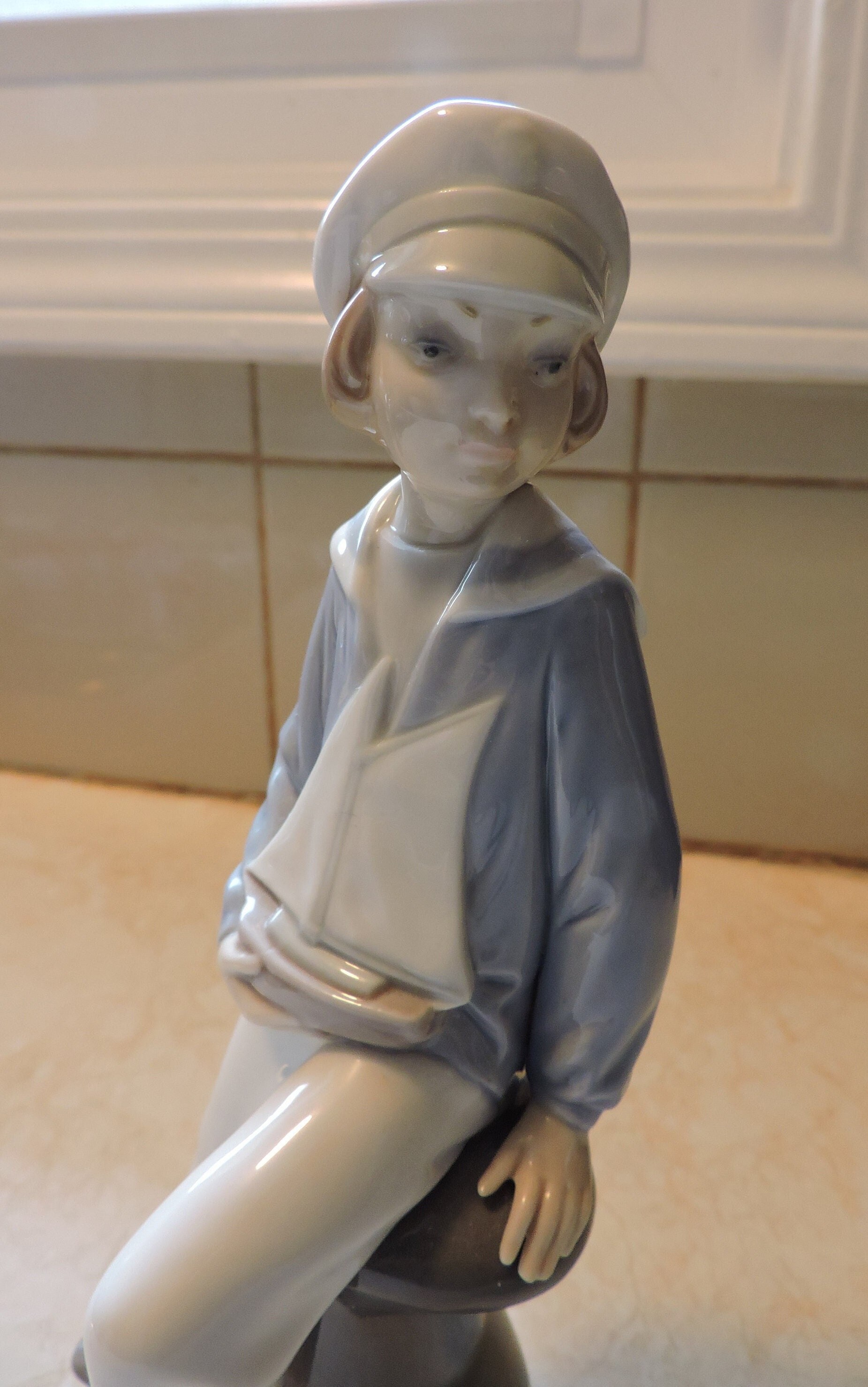 Lladro Sailor Boy Holding Sailboat Collectible Spain 9 Tall Yearning ...