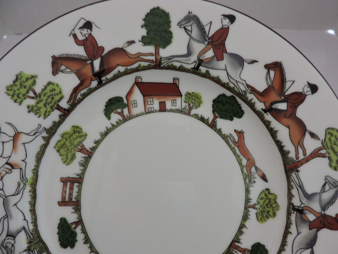 Coalport Hunting Scene Luncheon Appetizer 8 1/8
