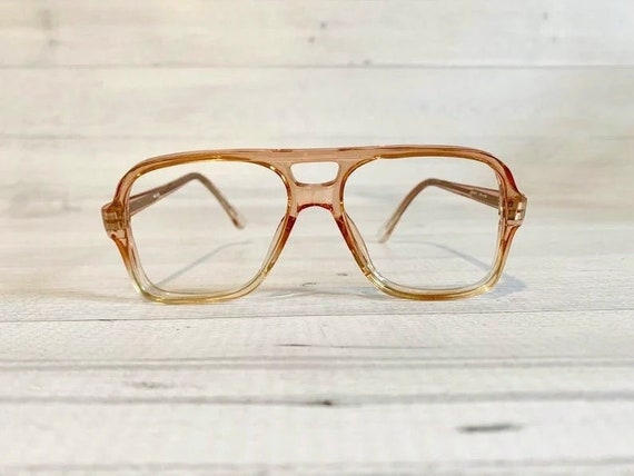 1970s aviator glasses