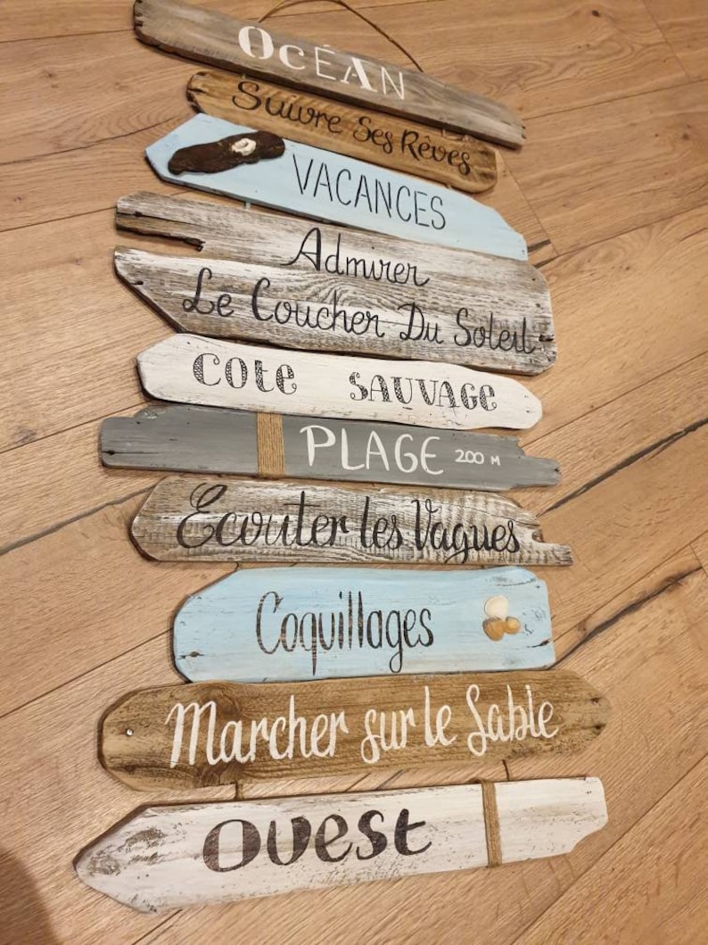 tableau personnalisable bois/panneaux fléchés/idée cadeau/10/8 ou 6 planches/esprit bois flotté/flèche image 1