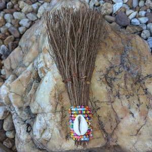 7 African Powers Decorative Spiritual Mini Broom / Escoba Miniatura Decorativa de las 7 Potencias Africanas Espiritual ~Santeria, Palo, Ifa