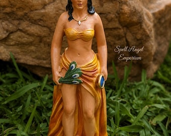 Ochun-statyn välsignad med vatten i Ochun~ Estatua de Ochun bendesida ~Santeria / Ifa / Yoruba - Oshun