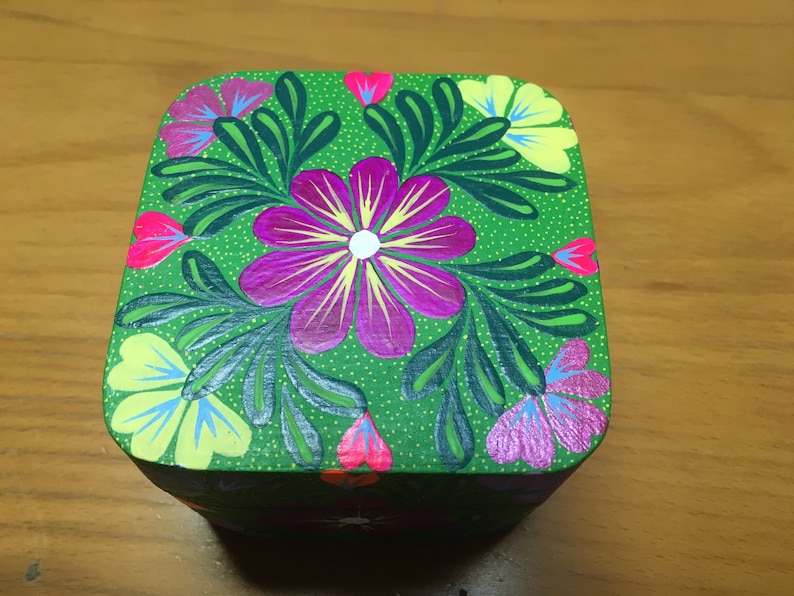 Green Oaxacan Hand Made JewelryTrinketKeepsake Box Made From Copal Wood In Alebrije Style
